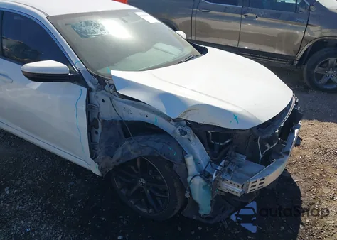 2017 Honda Civic Lx z USA, uszkodzony, nr VIN 19XFC2F51HE027470